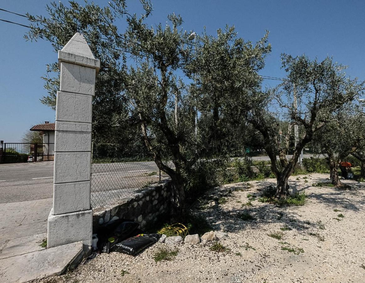 Appartamenti Manzoni Бардоліно Екстер'єр фото